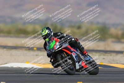 media/Nov-12-2023-SoCal Trackdays (Sun) [[5d1fba4e7d]]/Turn 14 (1035am)/